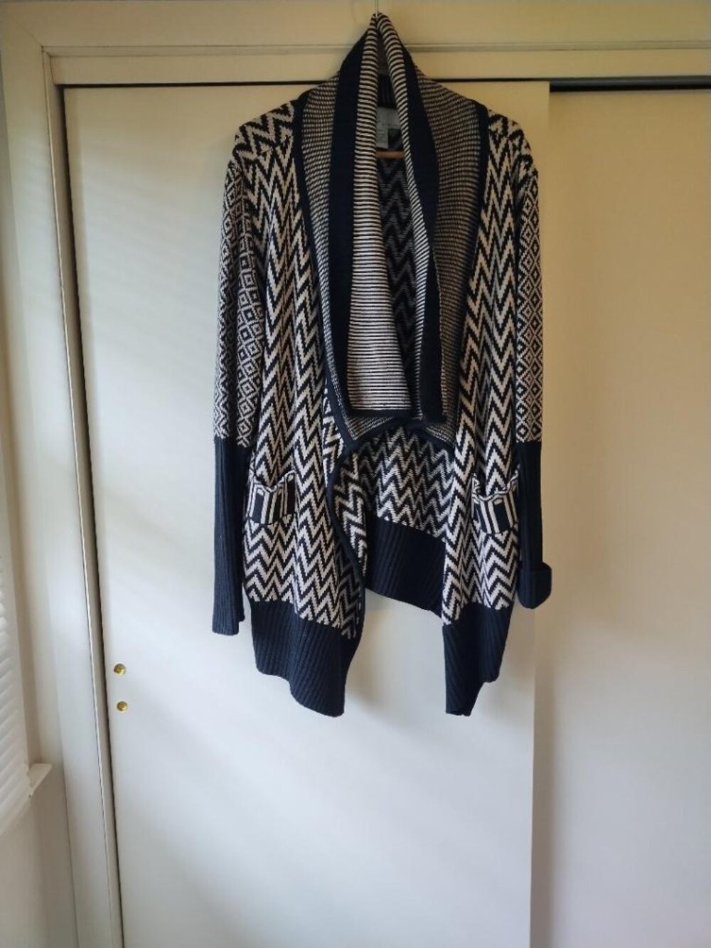 Curio Cardigan - Picture 2 of 6